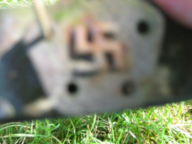 post-17796-1219607743_thumb.jpg