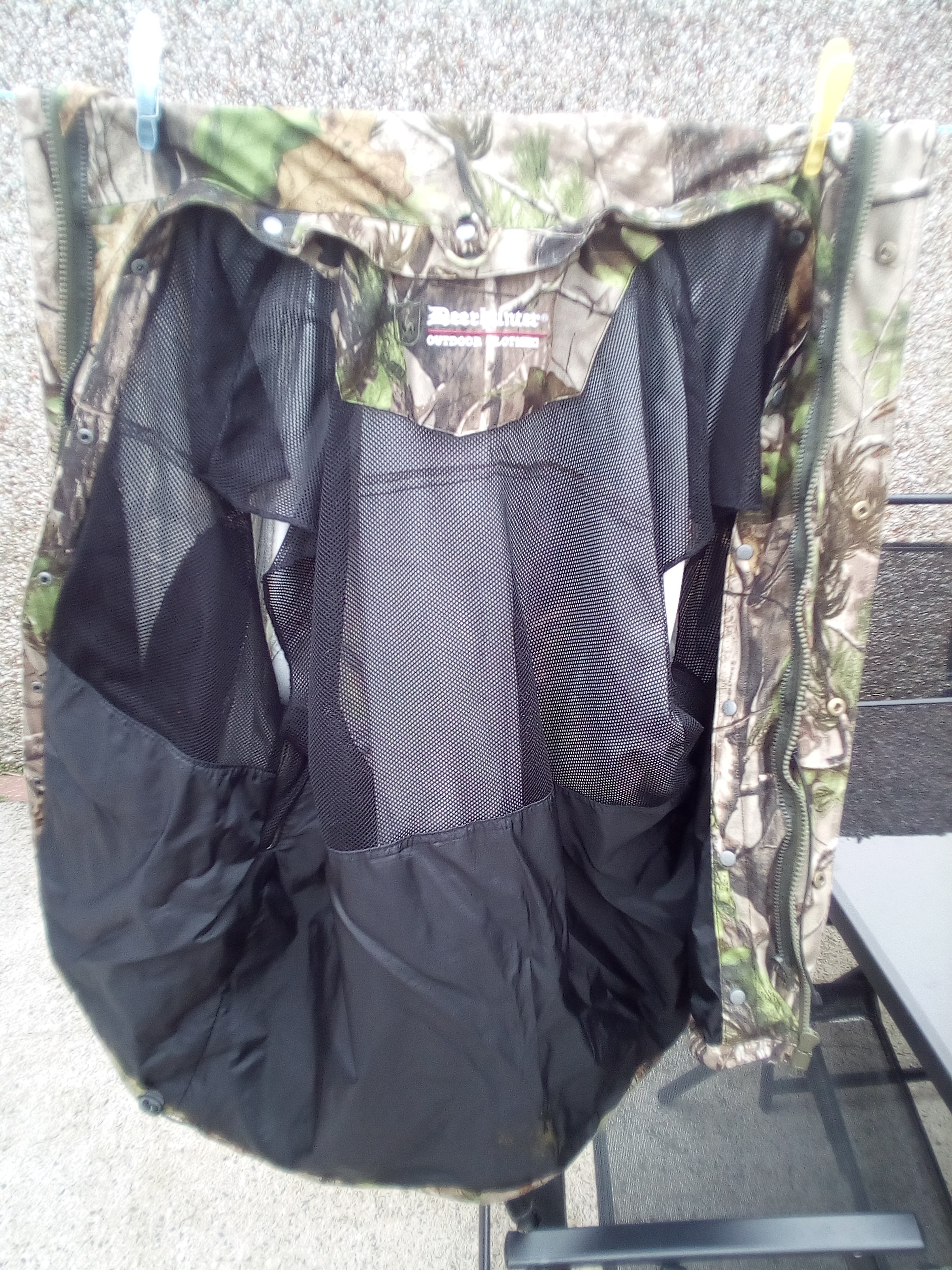 Deer hunter jacket and stormkloth pants