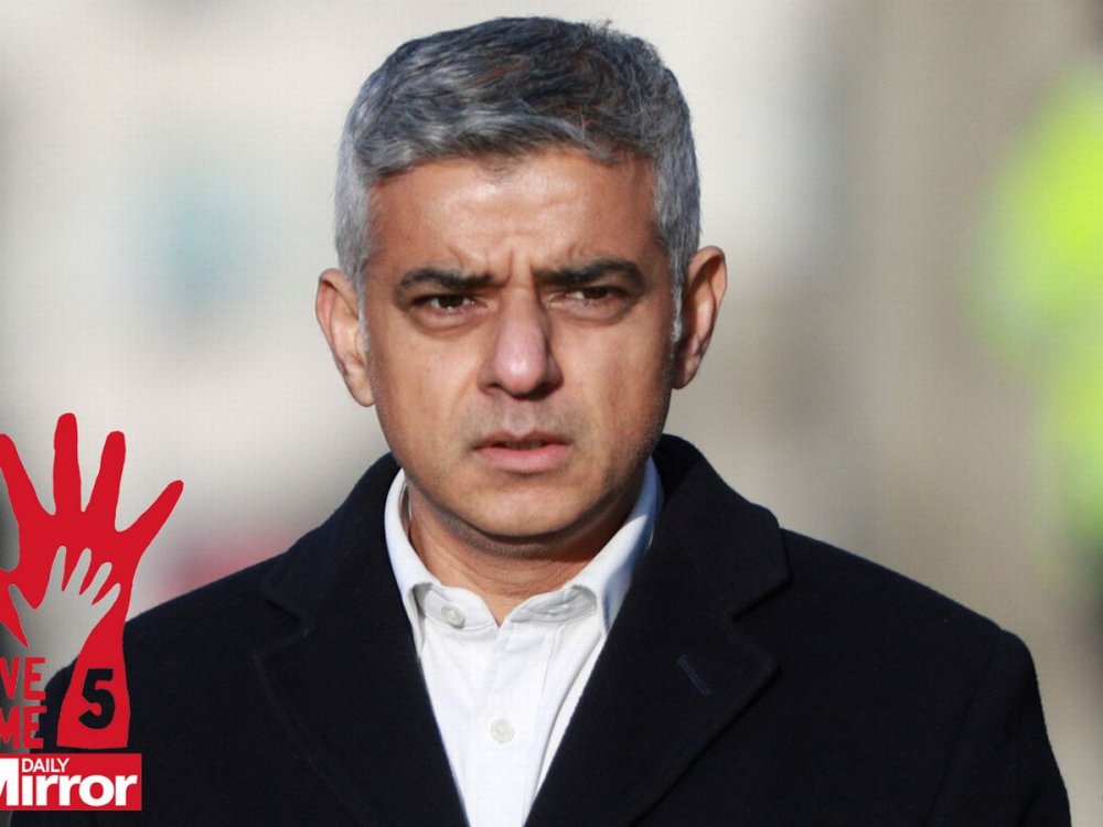 2_Mayor-of-London-Sadiq-Khan-visits-the-scene-of-a-stabbing-on-London-Bridge.jpg.cd0954f8a97e2ba36834140c21c93237.jpg