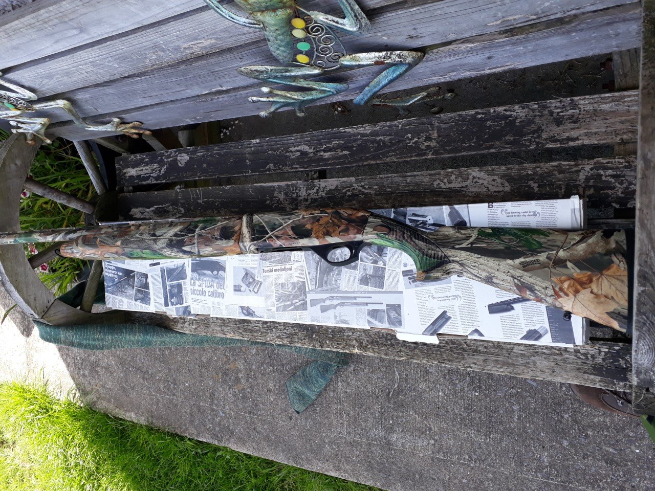 Armsan A620 camo,20 bore,semi-auto multi-choke with cartridges