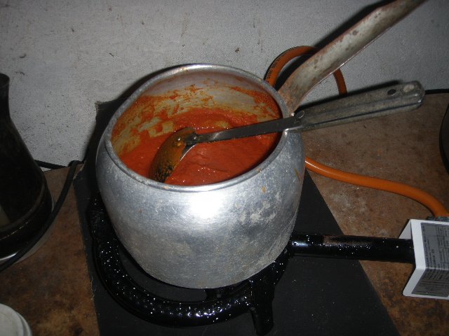 2146596443_CookingTomatoPaste.jpg.32780ce3dc404032b563b465371f3185.jpg