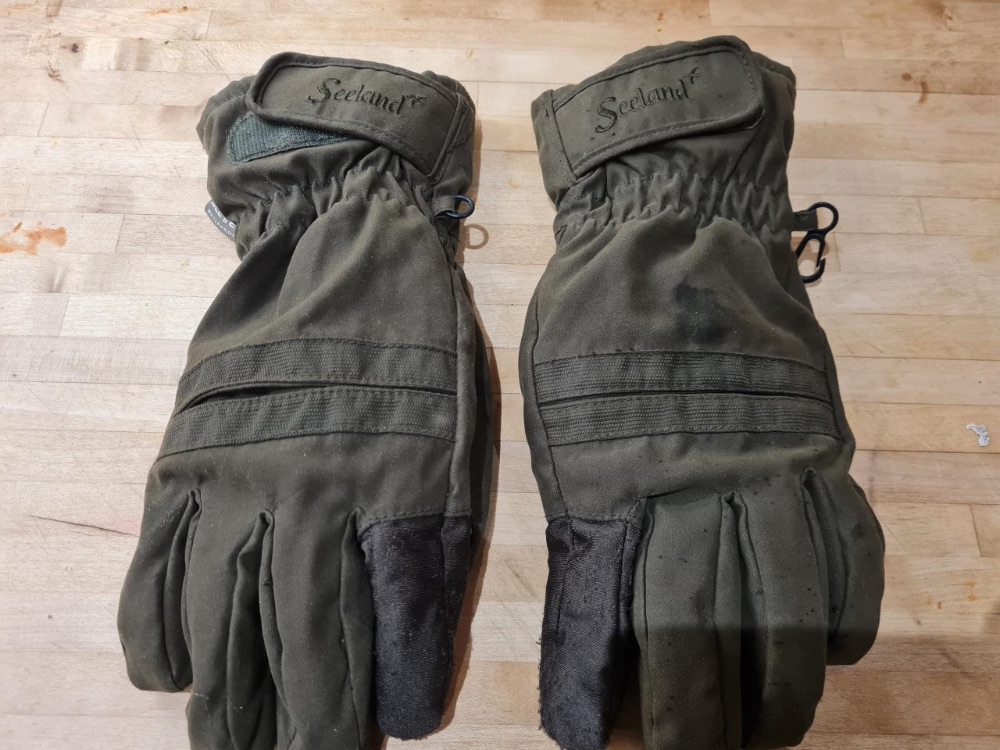 Seeland shooting gloves