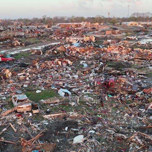25vid-carousel-tornado-mississippi-17578-cover-square640.jpg.bb759118cc730ed20651b2b3aa7b0f1a.jpg