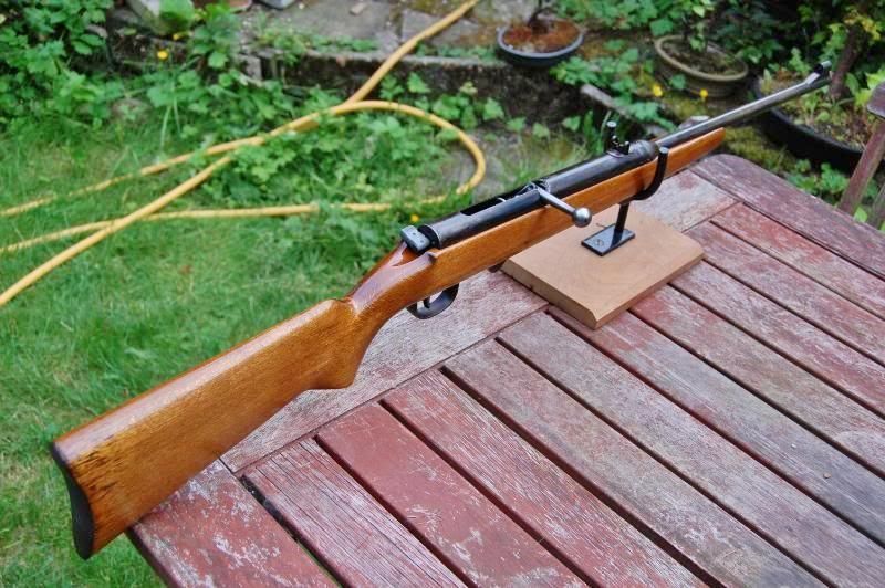 Anchultz BB , bolt action , fair rifle- accurate