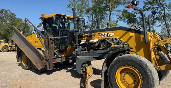 2014 John Deere 772GP | Used Motor Grader